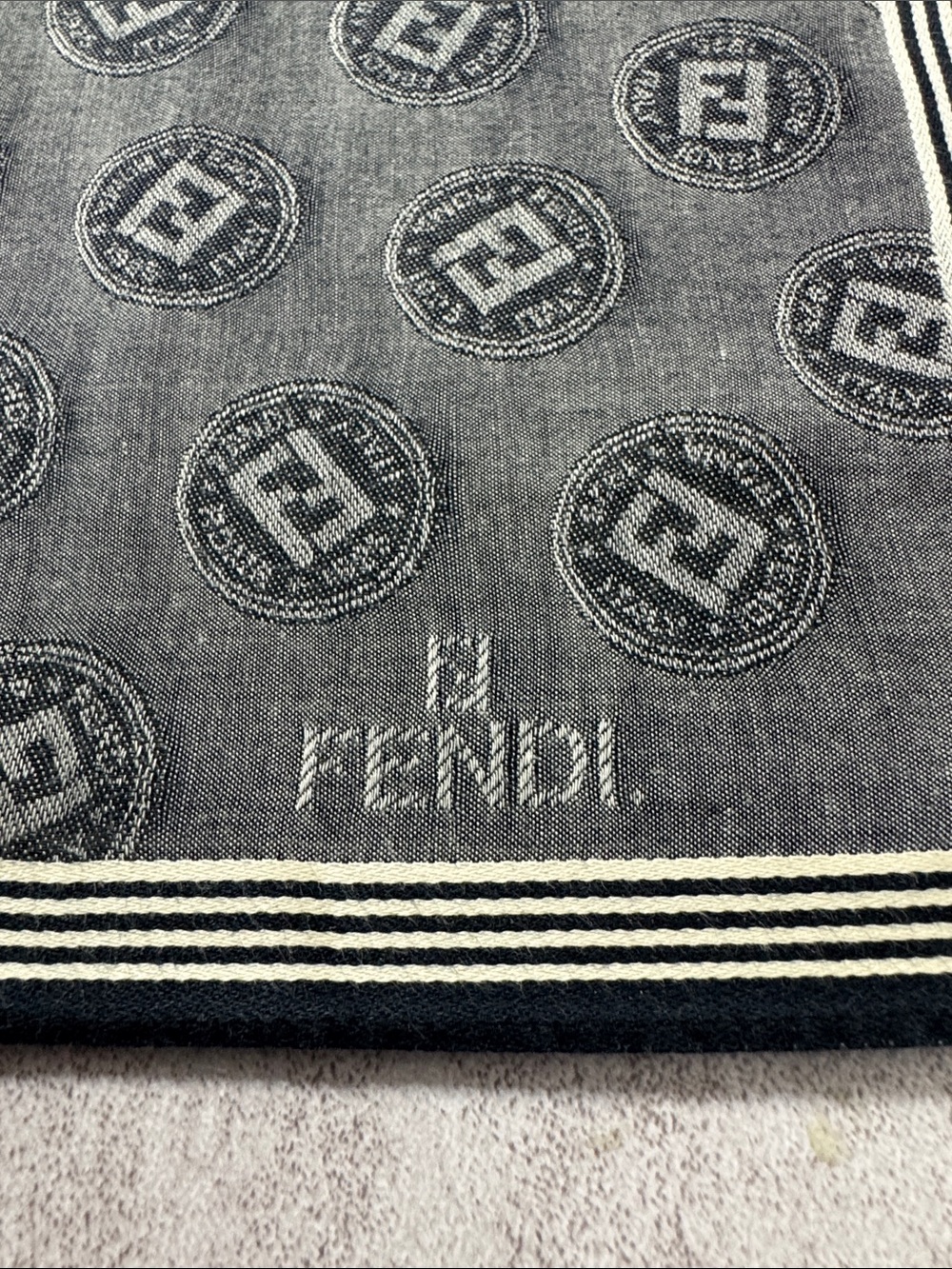 Fendi Black and White FF Circle Monogram Pocket Square cotton - Picture 3 of 4